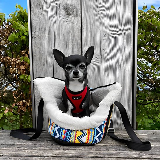 chihuahua assis dans sac transport pour chien doublure polaire