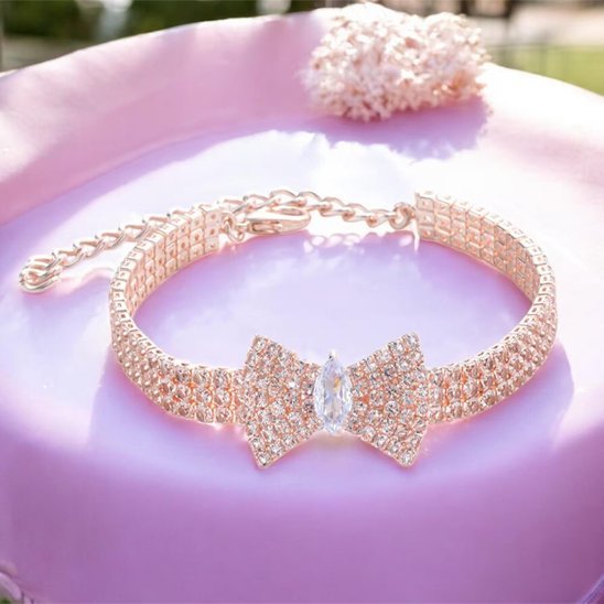 collier chien or rose strass noeud papillon