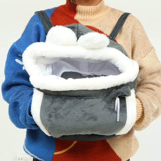 personne porte sac a dos pour chien gris poches chauffantes
